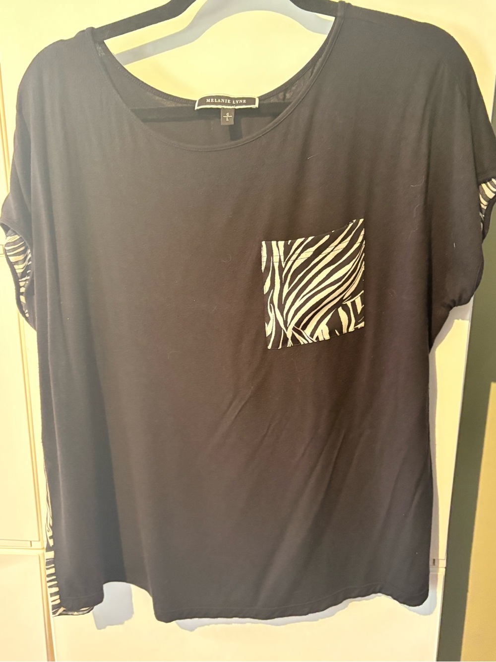 Melanie Lyne Black Short Sleeve Tee with Zebra Pocket